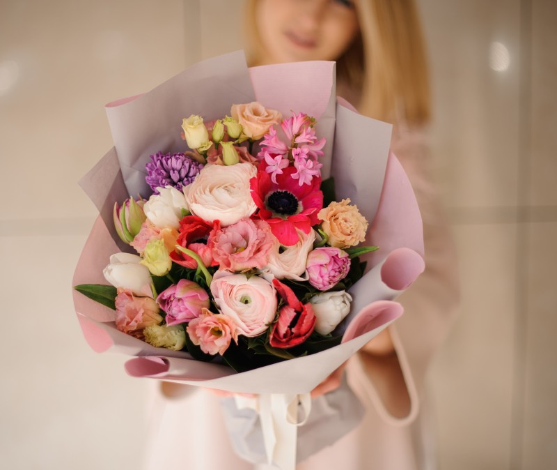 Bloemen kan je ook online bestellen bij Deen en thuis laten bezorgen